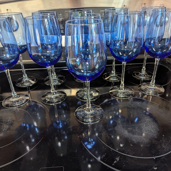 10 Pier 1 Wine Glasses - Picture 6 of 8